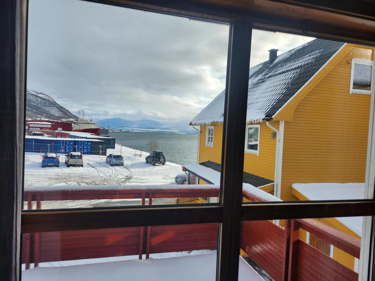 Apartment By The Lakeside Tromso Luaran gambar
